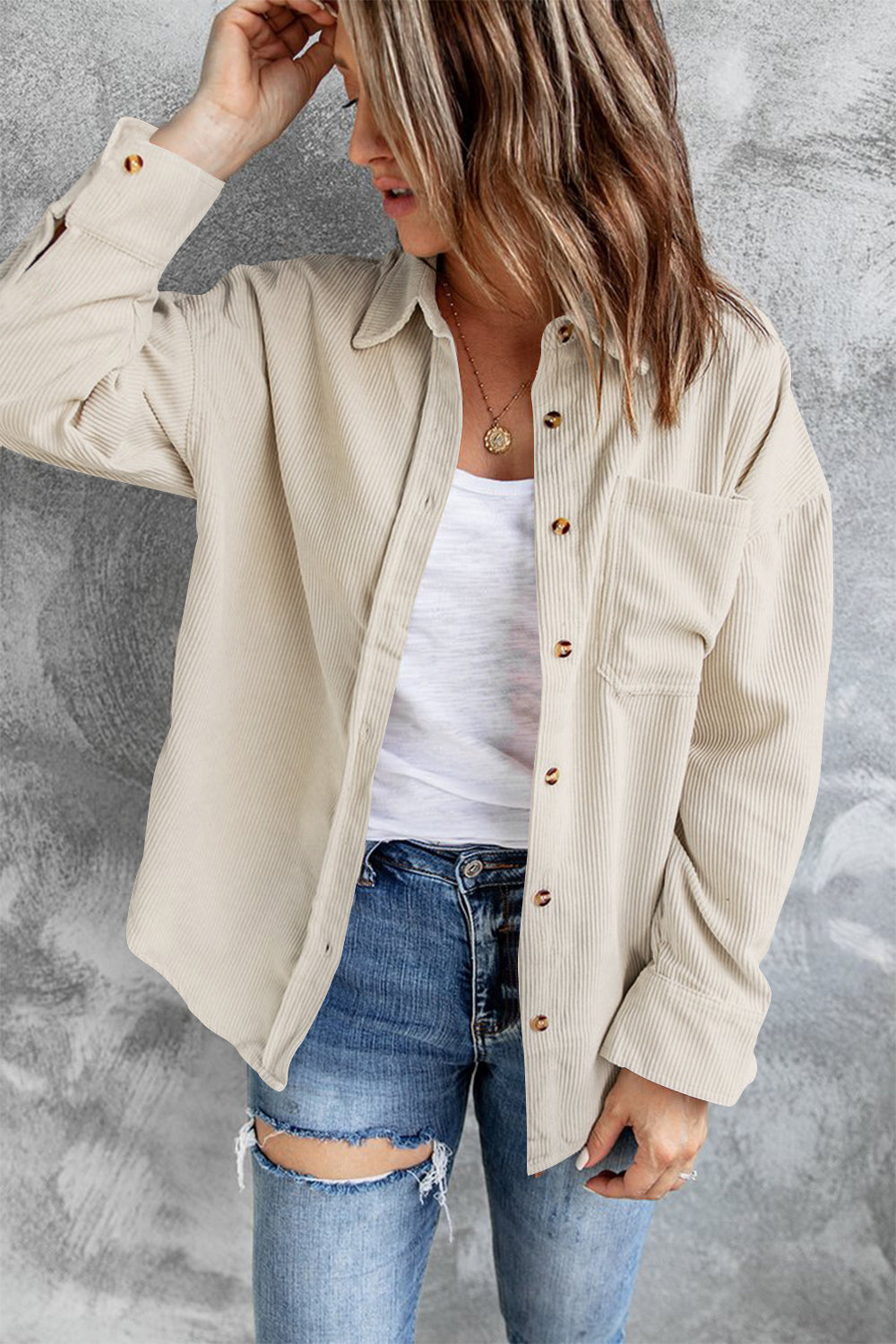 Zuleyka | Buttoned, drop shoulder jacket with collar and collar