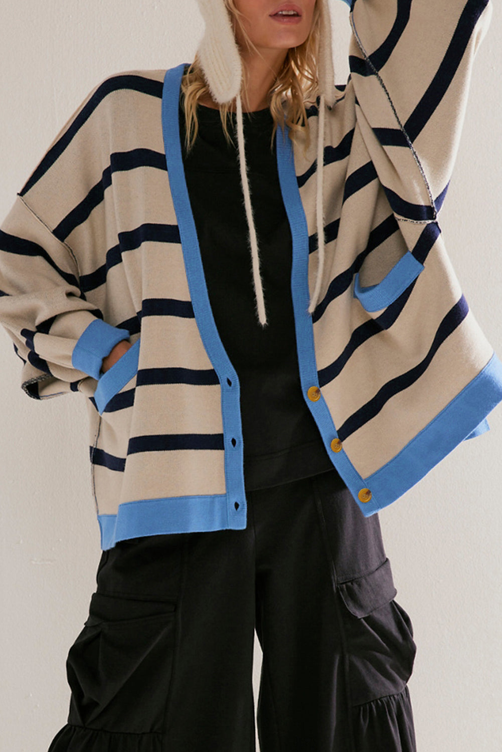 Monica| Casual and fashionable winter cardigan