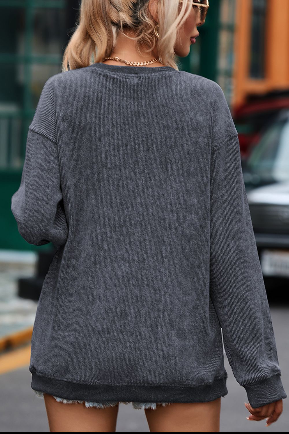 Teresa | Glittery long-sleeved Ghost crewneck sweatshirt