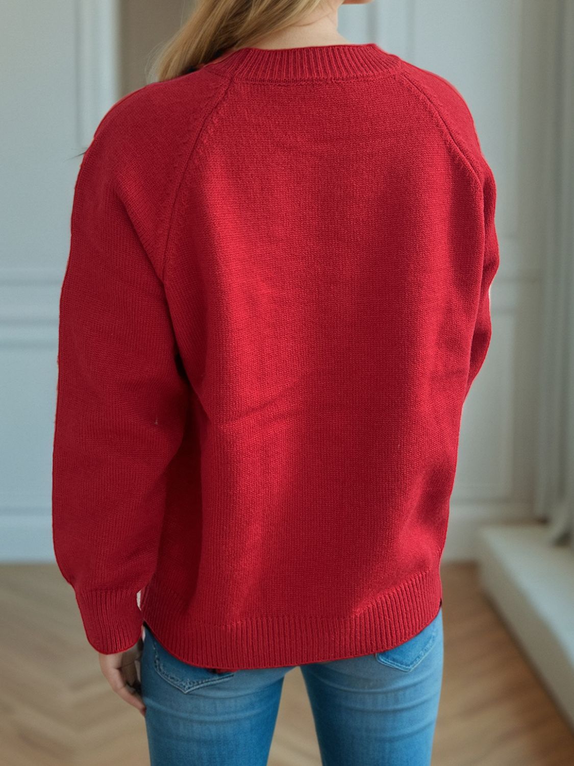 Hana | Floral sweater with a crew neck and raglan sleeves