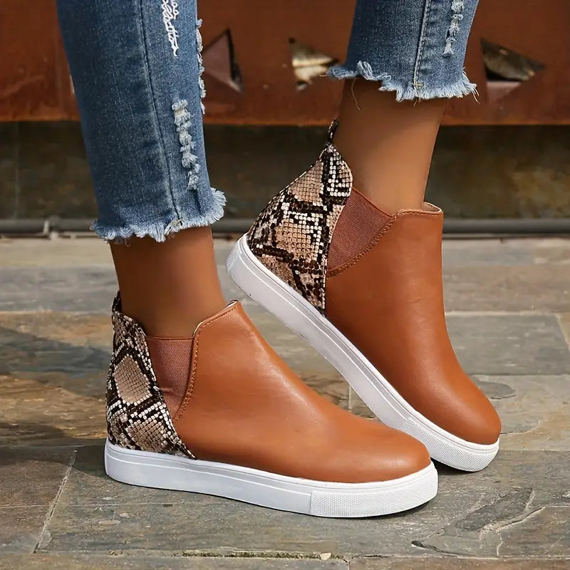 Zahira | Lightweight, supportive orthopedic boots.