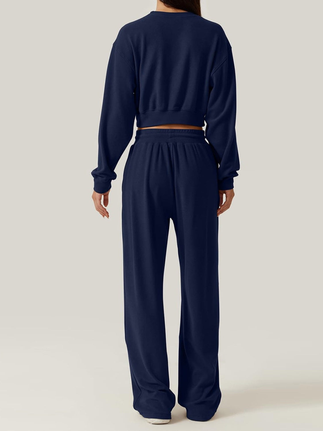 Gina | Set consisting of a crossover crew neck top and drawstring trousers