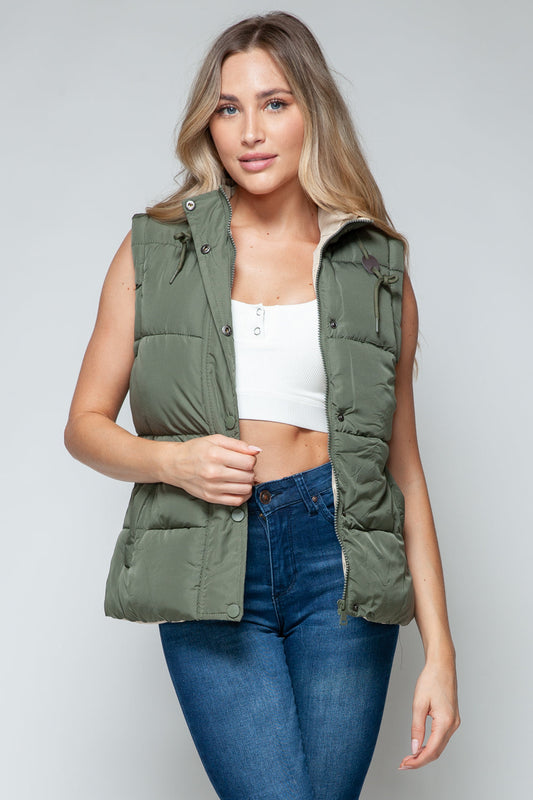 Dominique | Snobbish hooded vest with snap and zip fastening