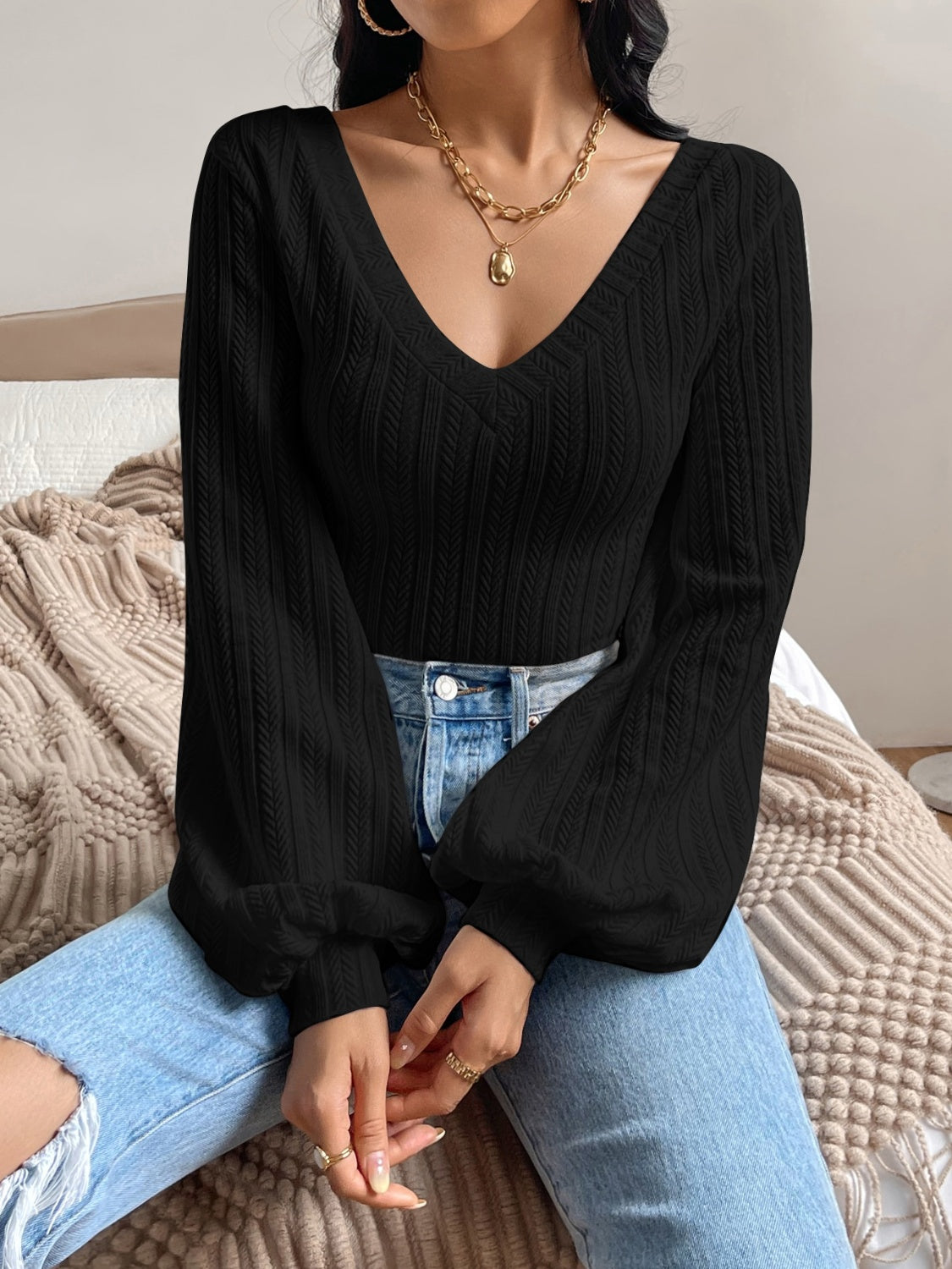 Celia | Long sleeve V-neck t-shirt