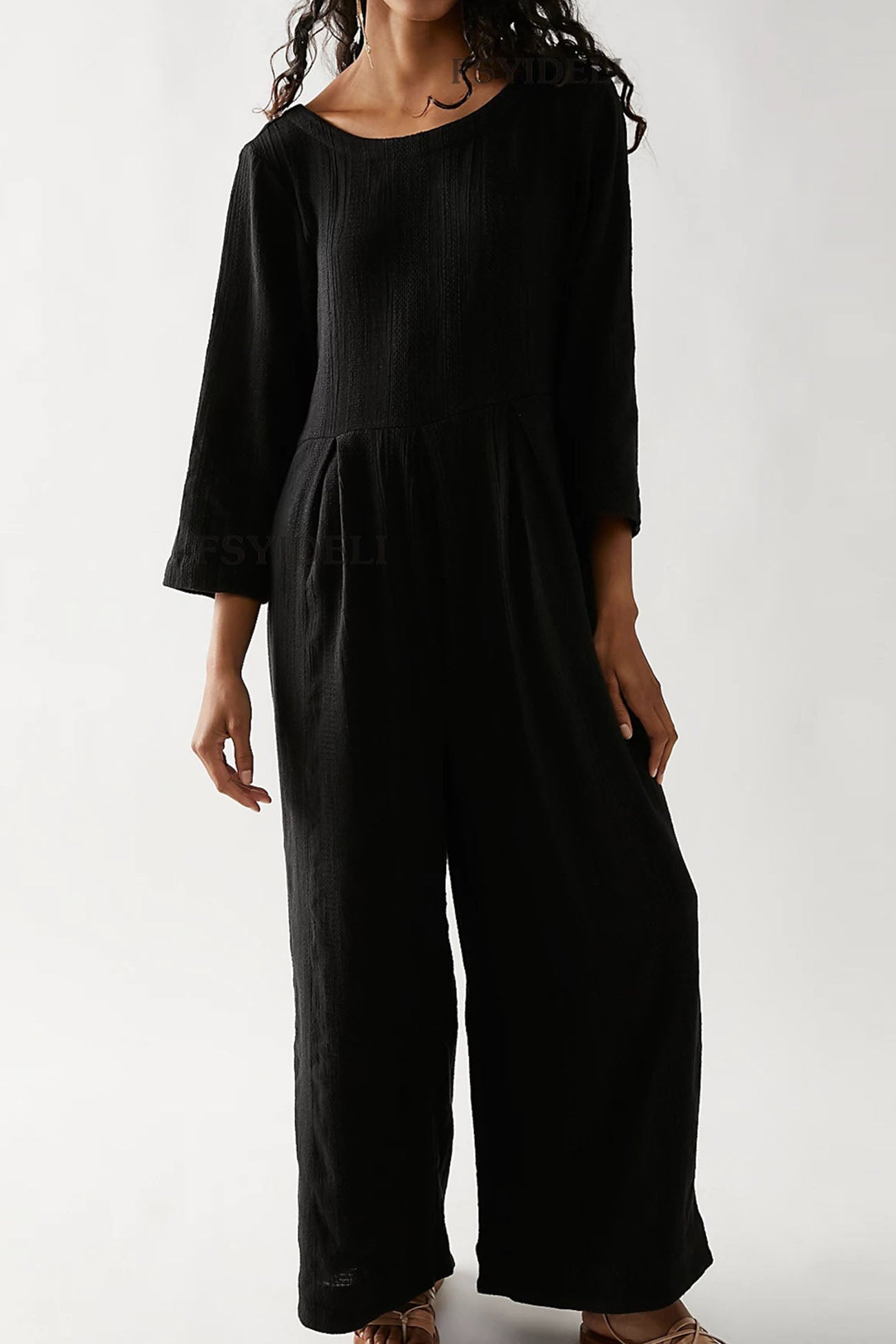Eleonora | Long-sleeved overalls with a round neckline