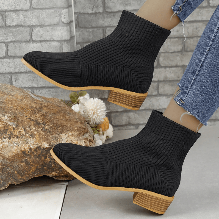 Inés | Sleek and supportive orthopedic footwear