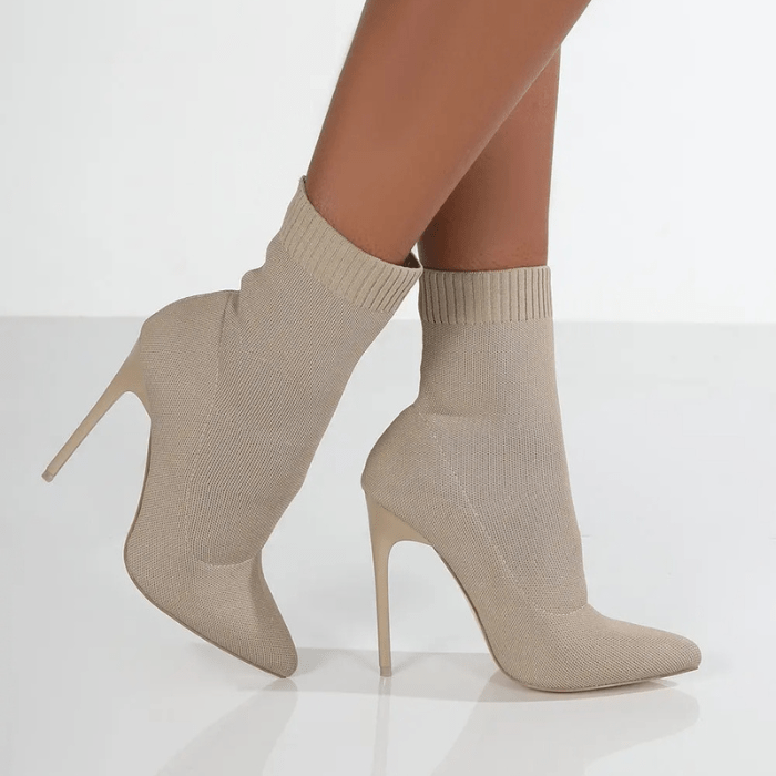 Leonor | Stylish and supportive orthopedic ankle boots.