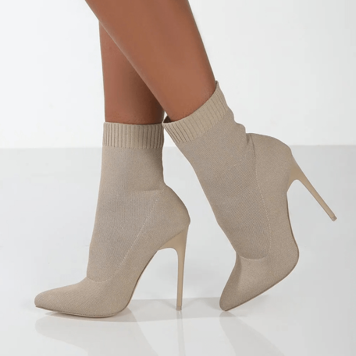 Leonor | Stylish and supportive orthopedic ankle boots.