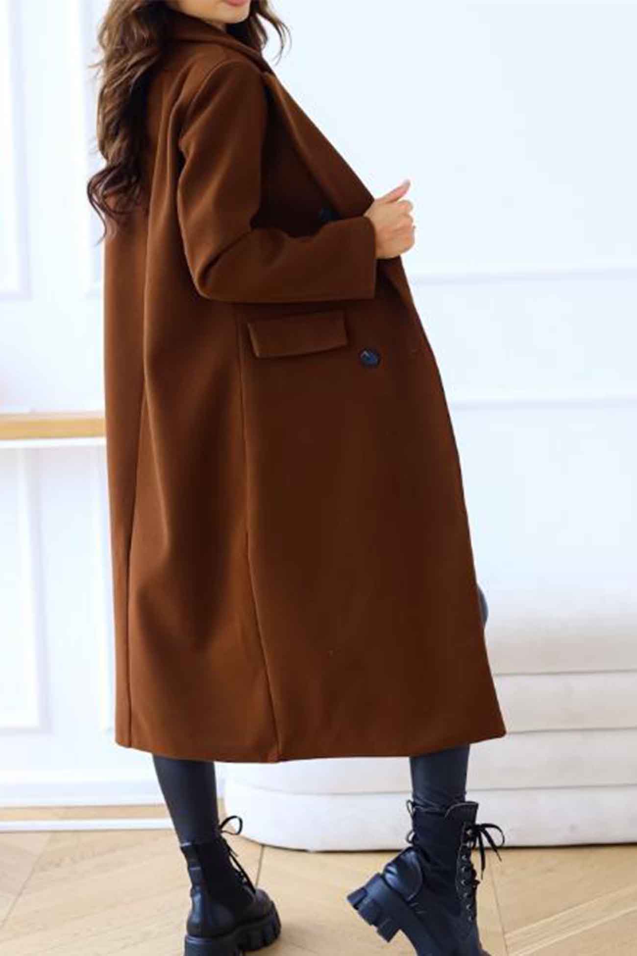 Giorgia | Double-breasted coat with lapels and long sleeves