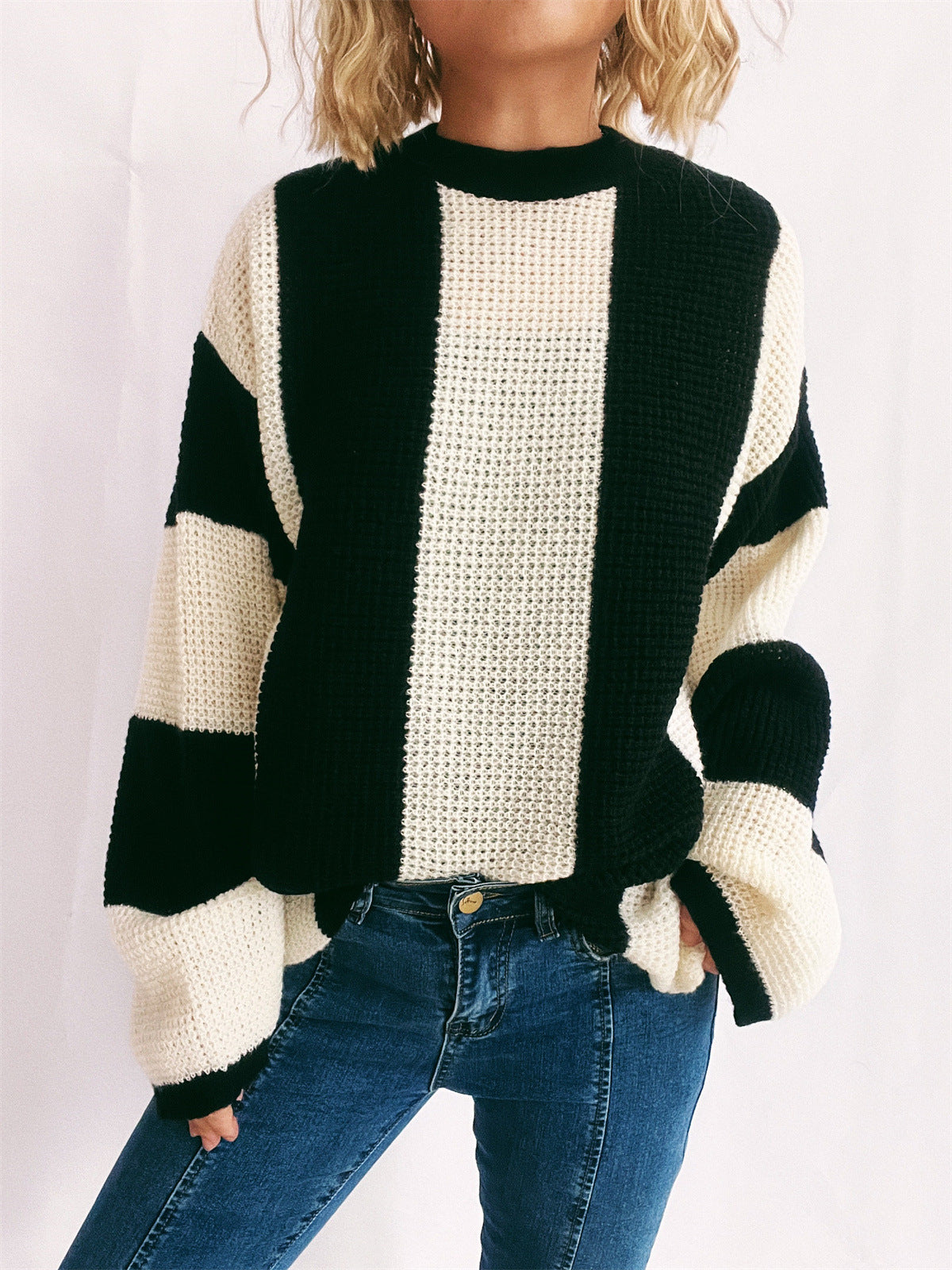 Ida | Color block sweater with a crew neck and long sleeves