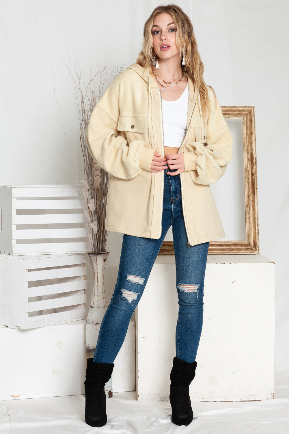 Eugenia | Fashionable and effortless winter garment