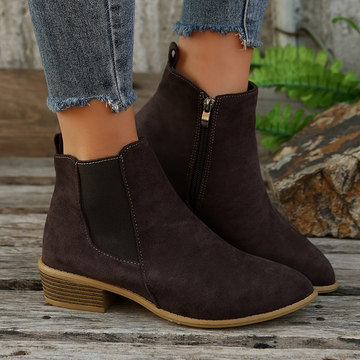 Katherine | Supportive and modern orthopedic boots.