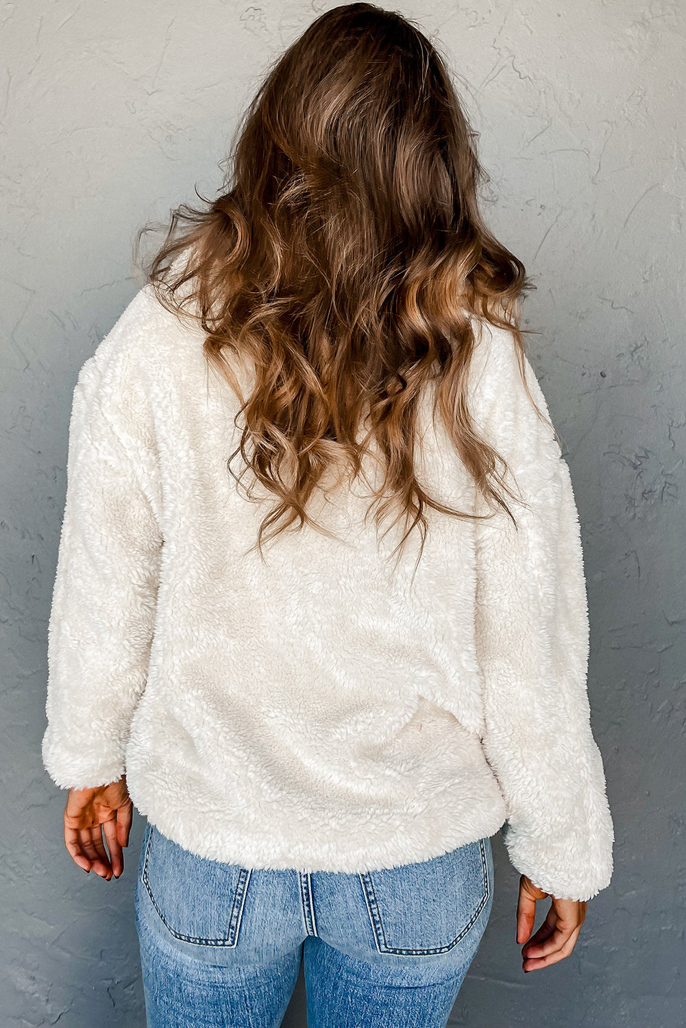 Monica| Casual and effortless winter garment