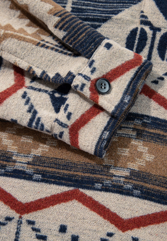 Natividad | Long-sleeved sweatshirt with a geometric half-button pattern