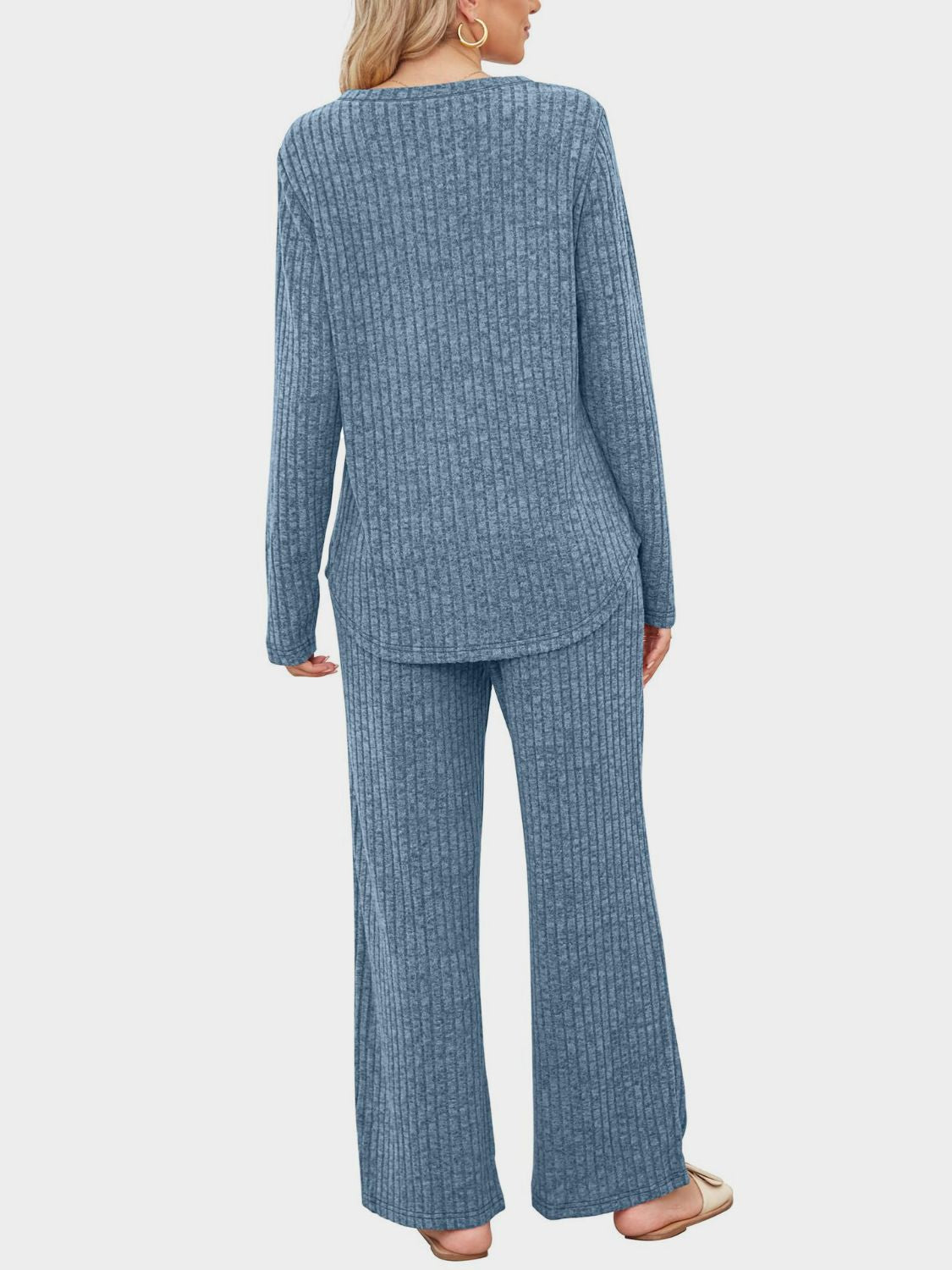 Henriette | Set consisting of a long-sleeved top and crew-neck trousers