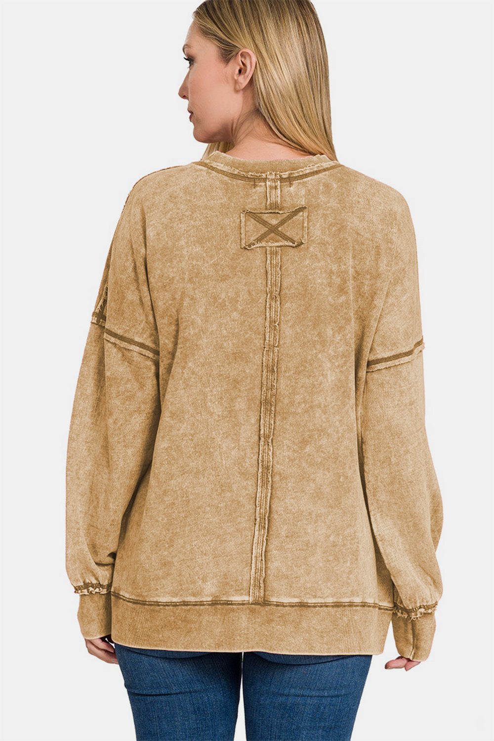 Karin | Sweatshirt with an exposed seam and a crew neck and dropped shoulders