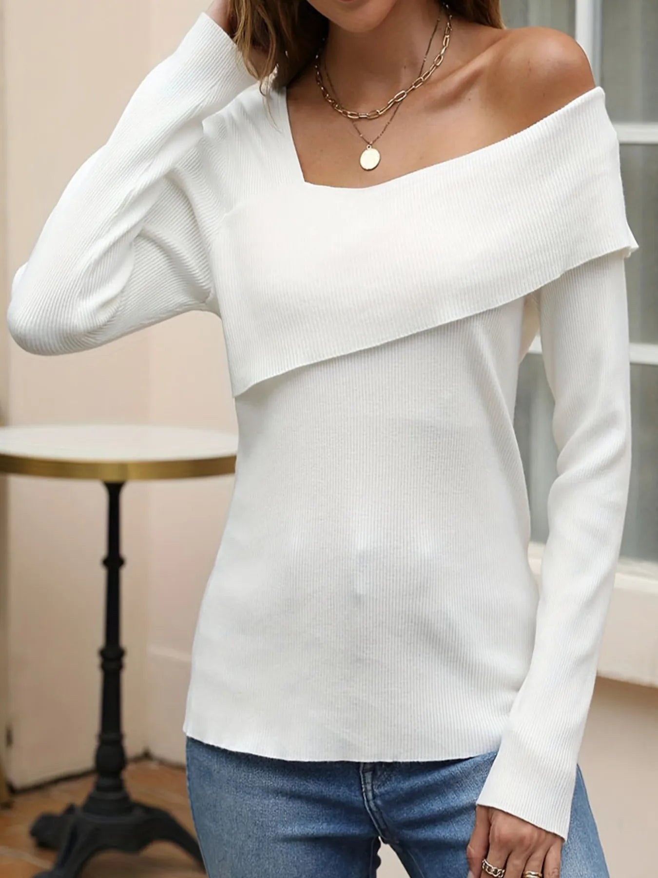 Federica® | Elegant Asymmetrical Knit Blouse With One Shoulder And Long Sleeves