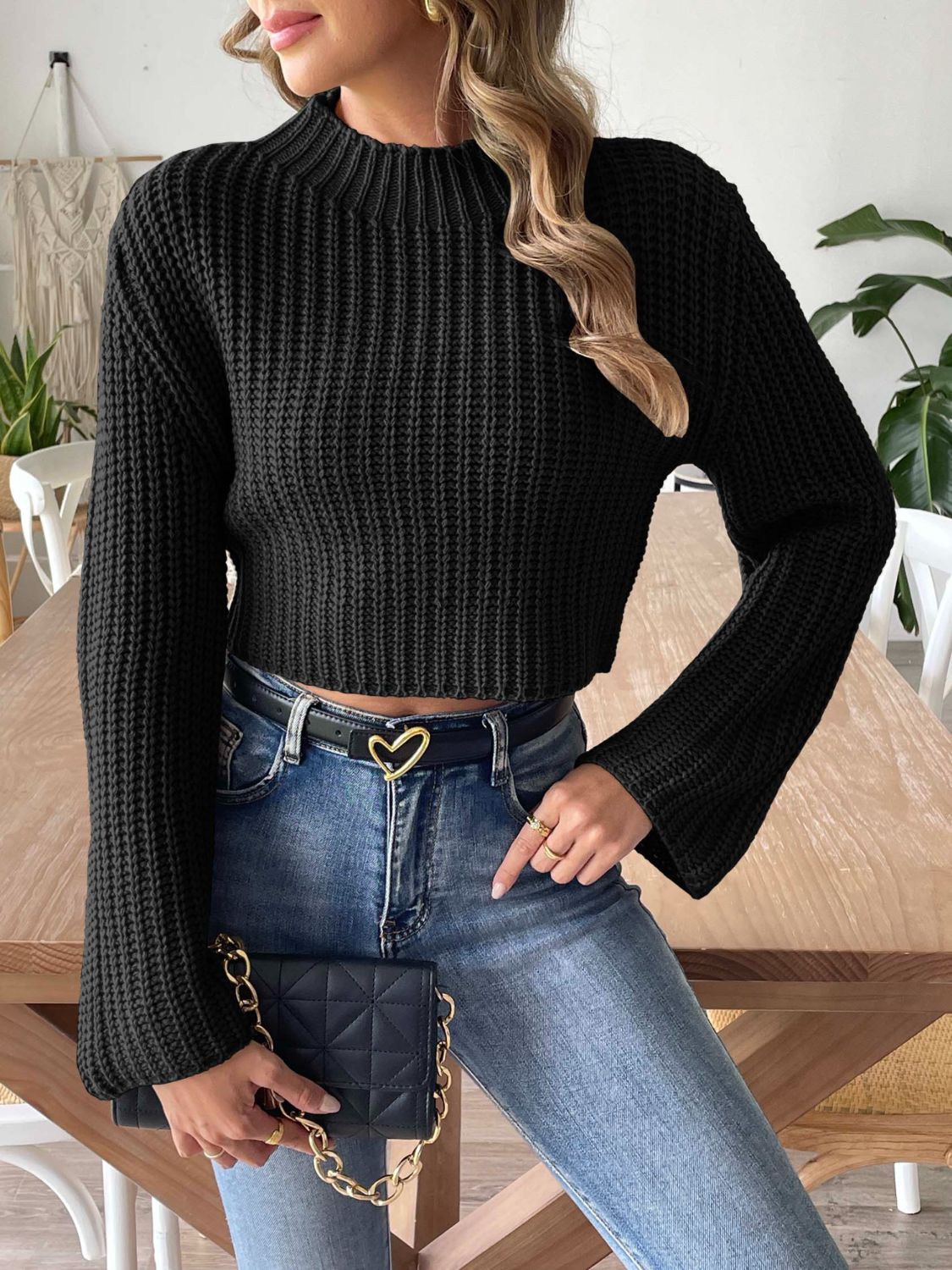 Nina | Long-sleeved sweater with stand-up collar