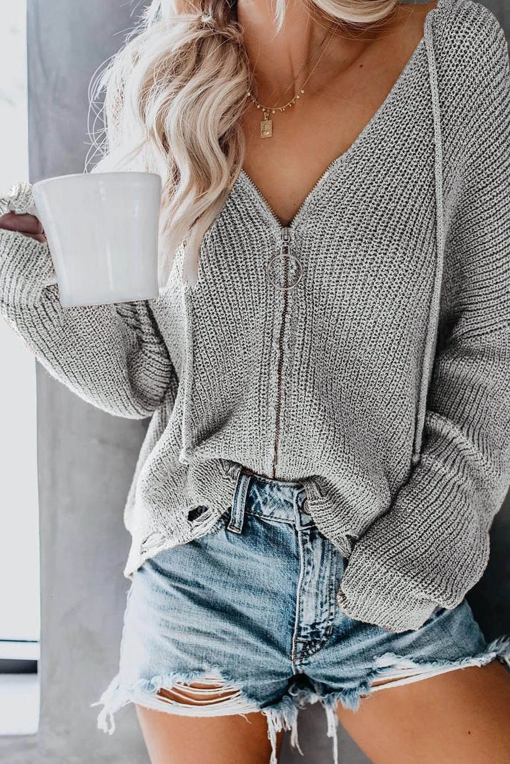 Amanda | Modern and fashionable winter sweater