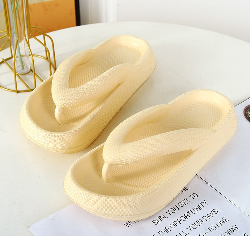 Pura® | Outdoor Seaside Beach Thick Bottom Flip Flops