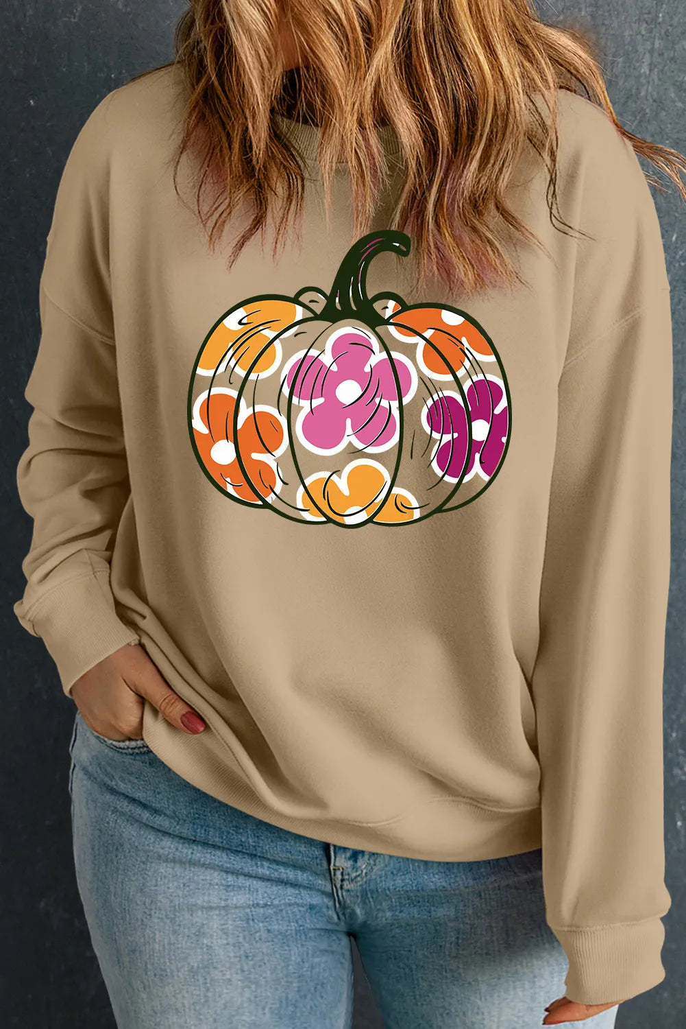 Lotte | Plus size sweatshirt with a pumpkin graphic and dropped shoulders