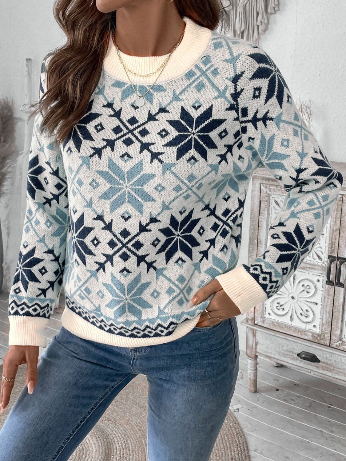 Guillermina | Perfee Graphic crew neck long sleeve sweater