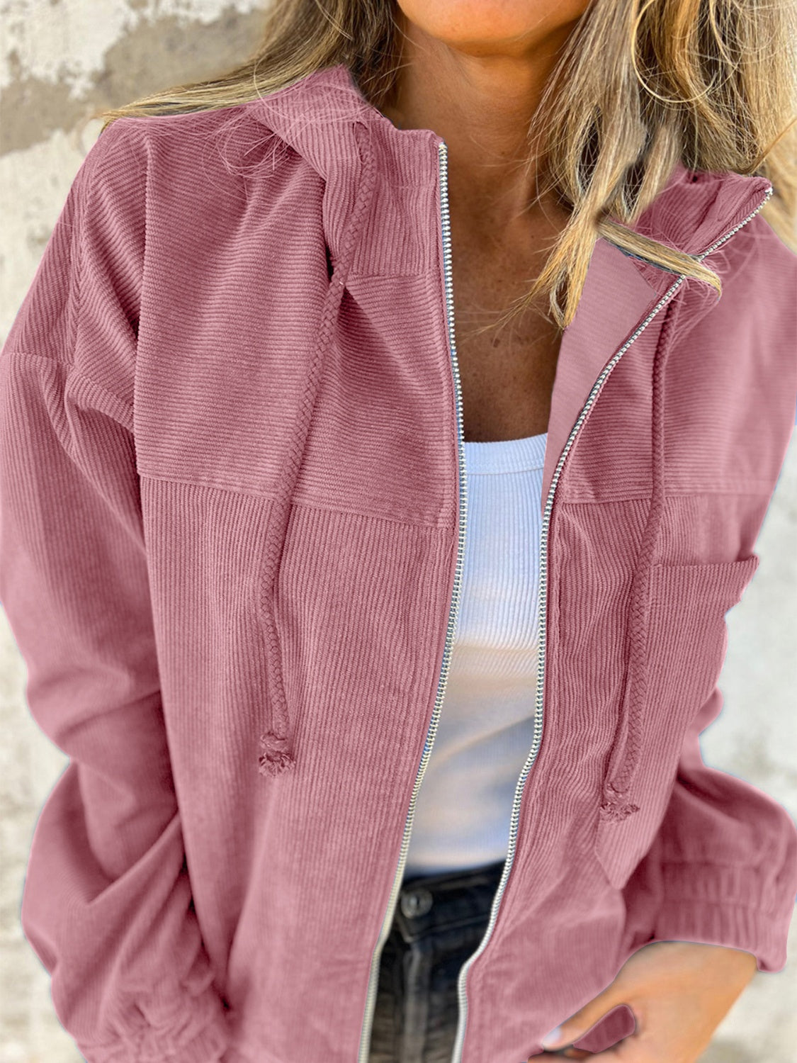 Edith | Long sleeve hooded jacket with drawstring and zip fastening