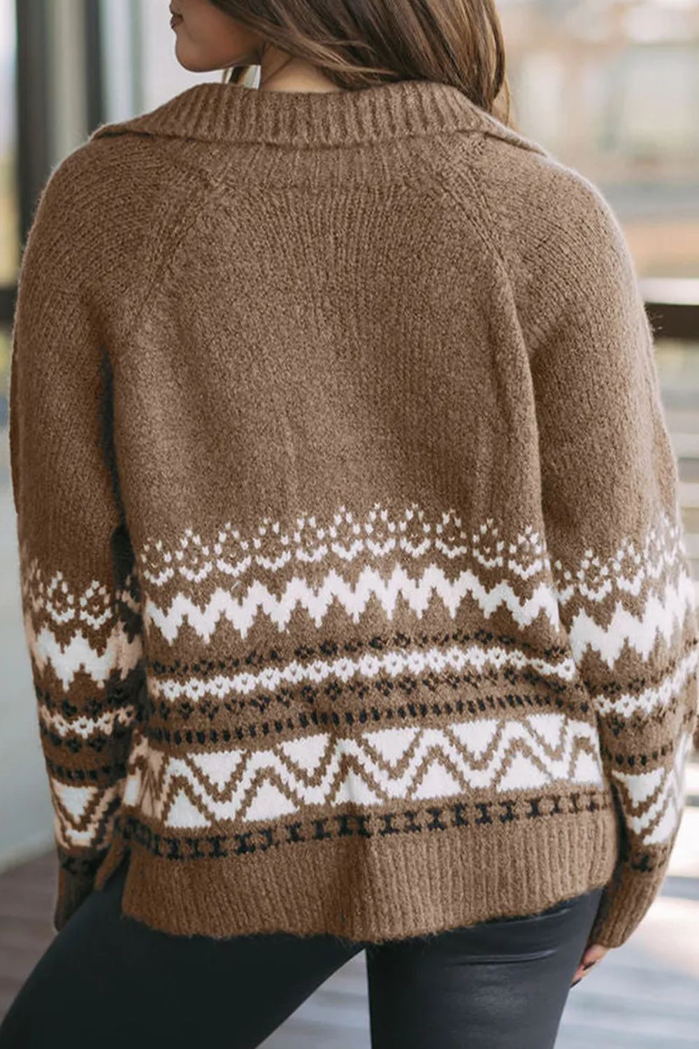 Sofia | Geometric cardigan with long sleeves and zip fastening