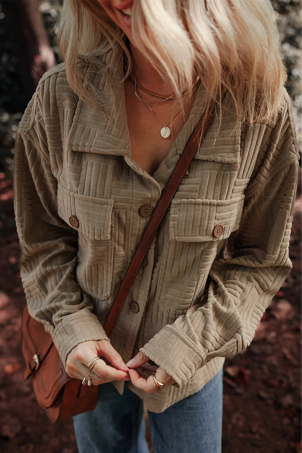 Vanja | Structured, long-sleeved shirt jacket with pockets and a collar