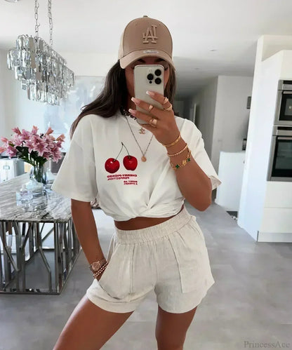 Casual Lotus Eyed Graphic T-shirt