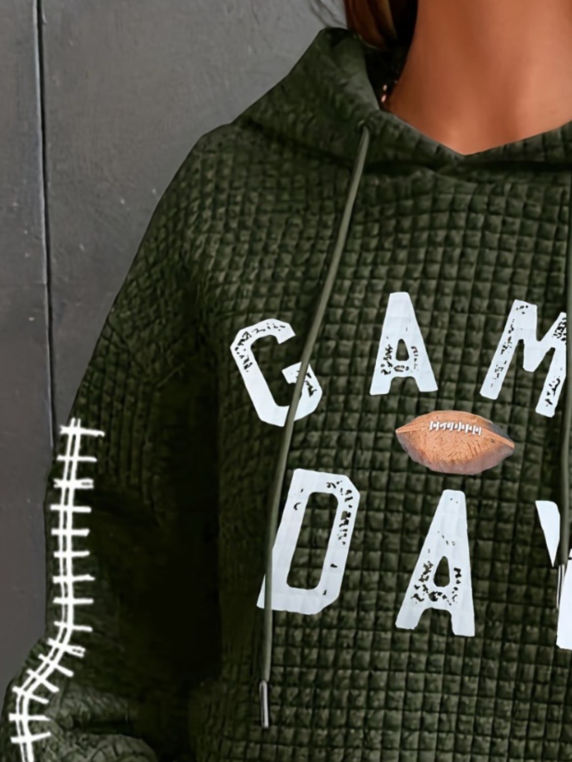 Geraldine | Drawstring football hoodie with long sleeves