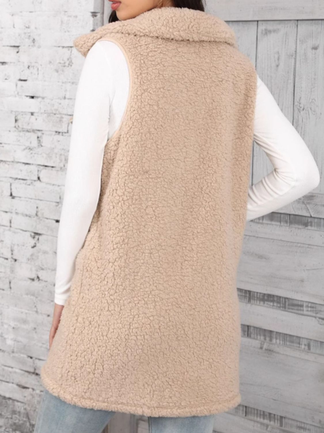 Diana | Buttoned teddy vest coat