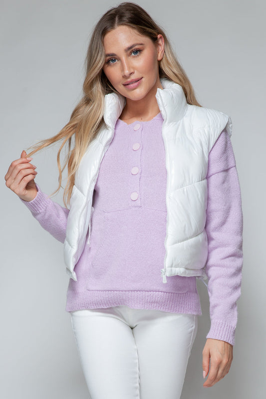 Milagros | Snobish shiny quilted vest with turtleneck and zip