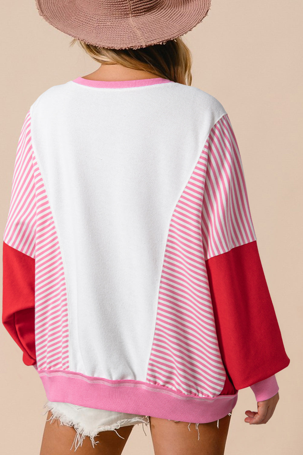 Lorena| Chic and relaxed winter garment