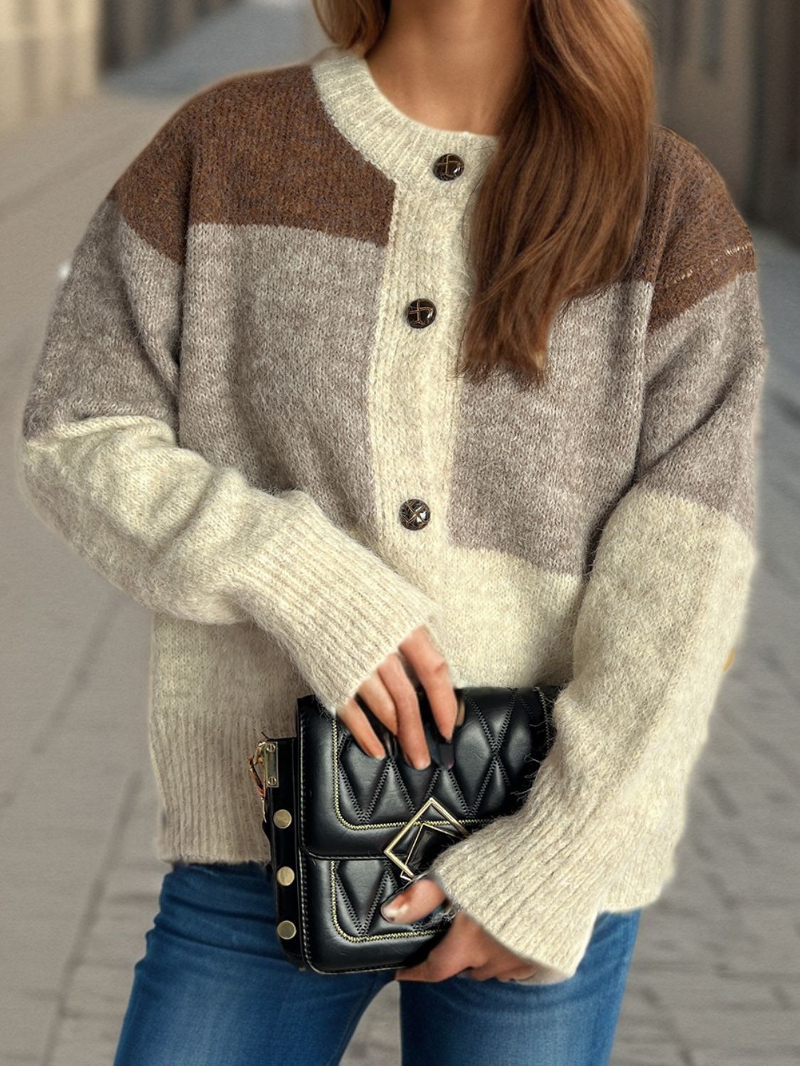Jacqueline | Color block crew neck cardigan with buttons