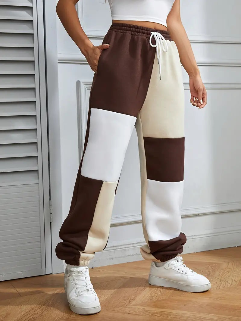 Jimena | Stylish jogging pants with a color block design