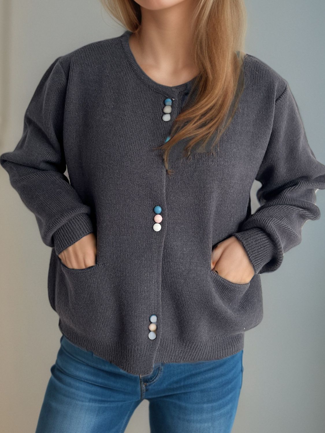 Eulalia | Long sleeve cardigan with buttons and pockets
