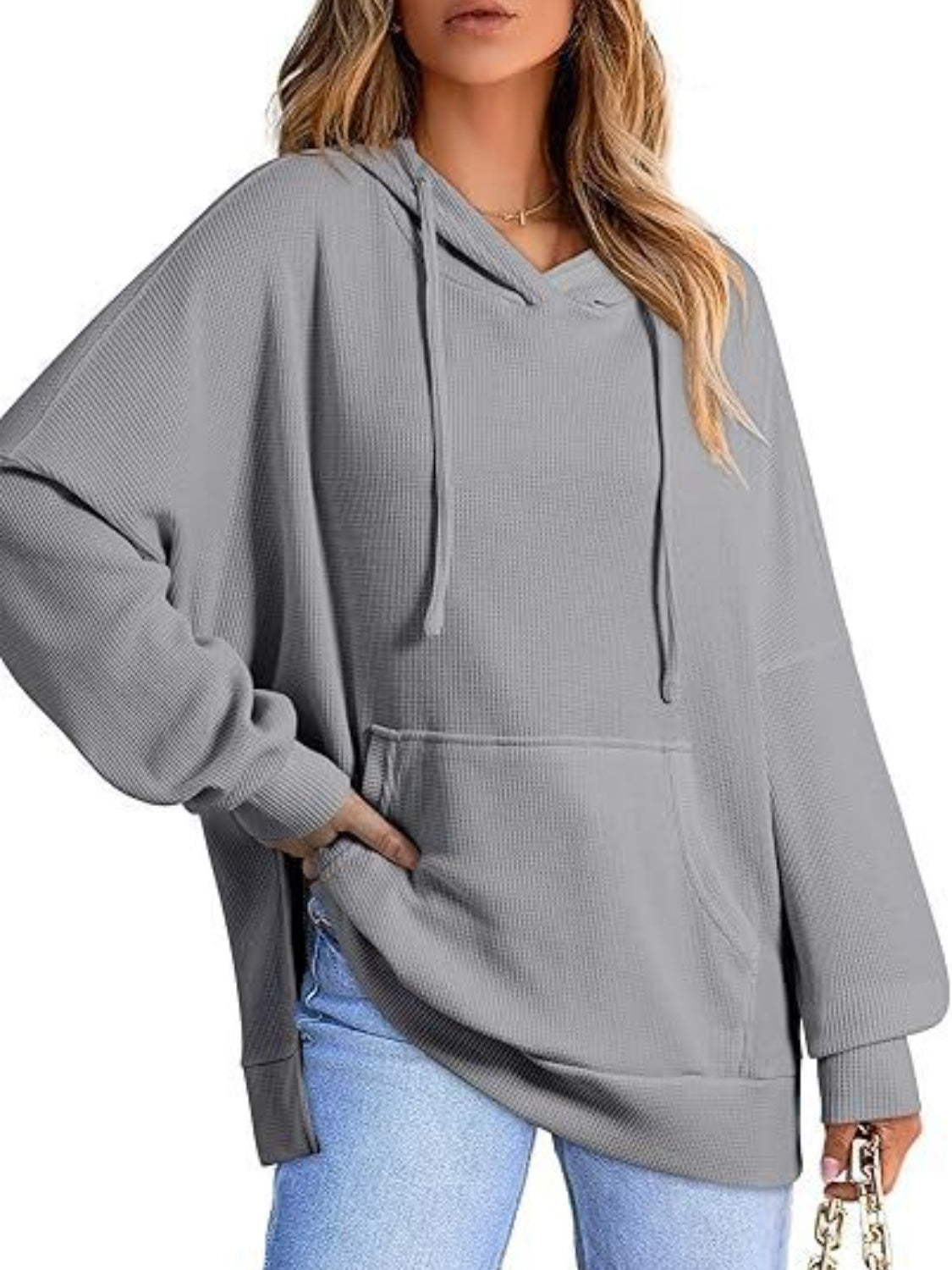 Eleonora | Long sleeve hoodie with drawstring and slit