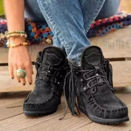 Yesenia | Elegant and detailed support boots