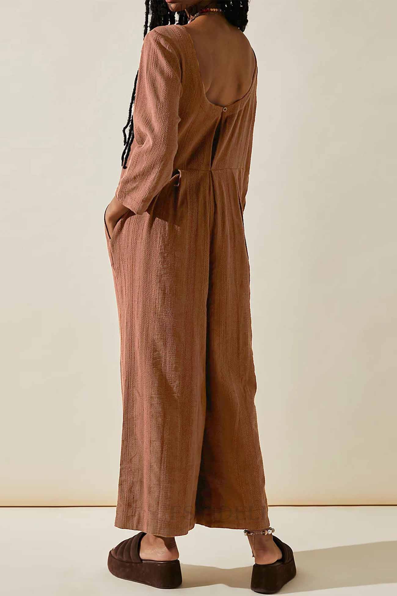 Eleonora | Long-sleeved overalls with a round neckline