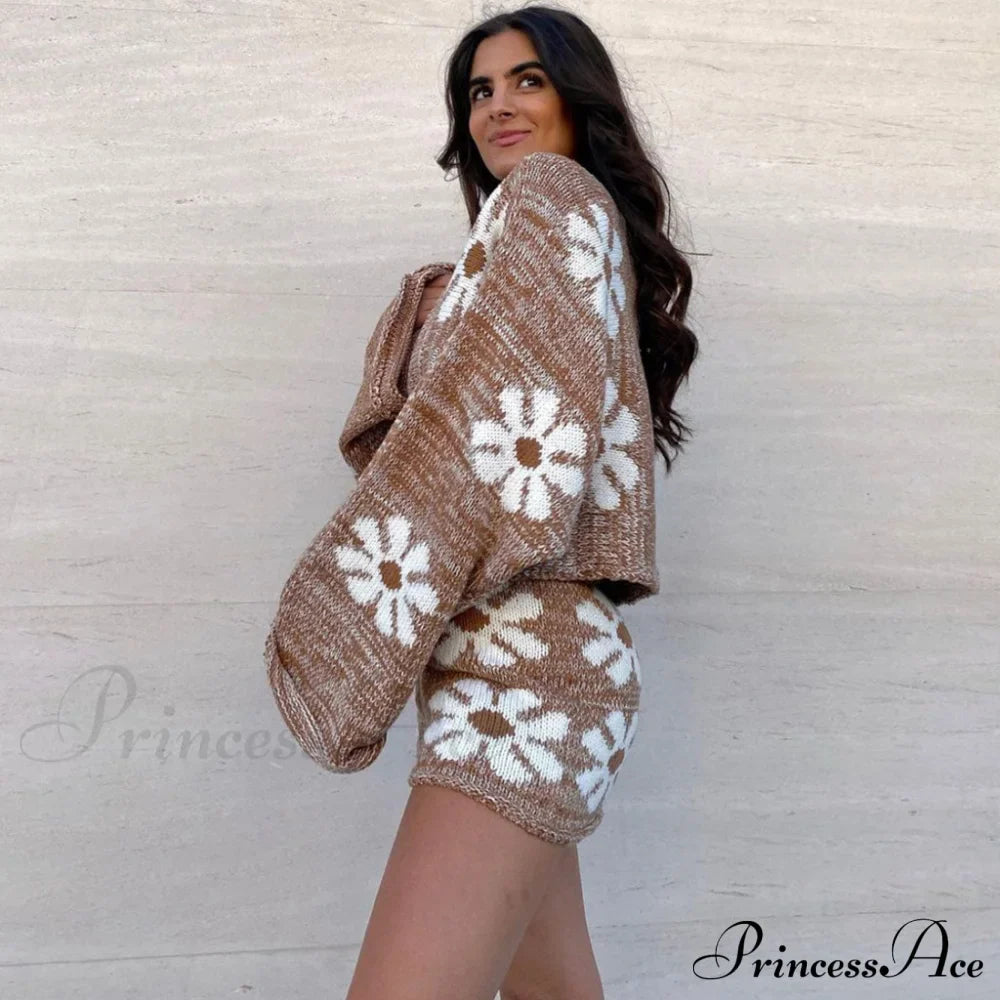 Cute Floral Print Pullover Knit Classic Shorts Matching Set - Green