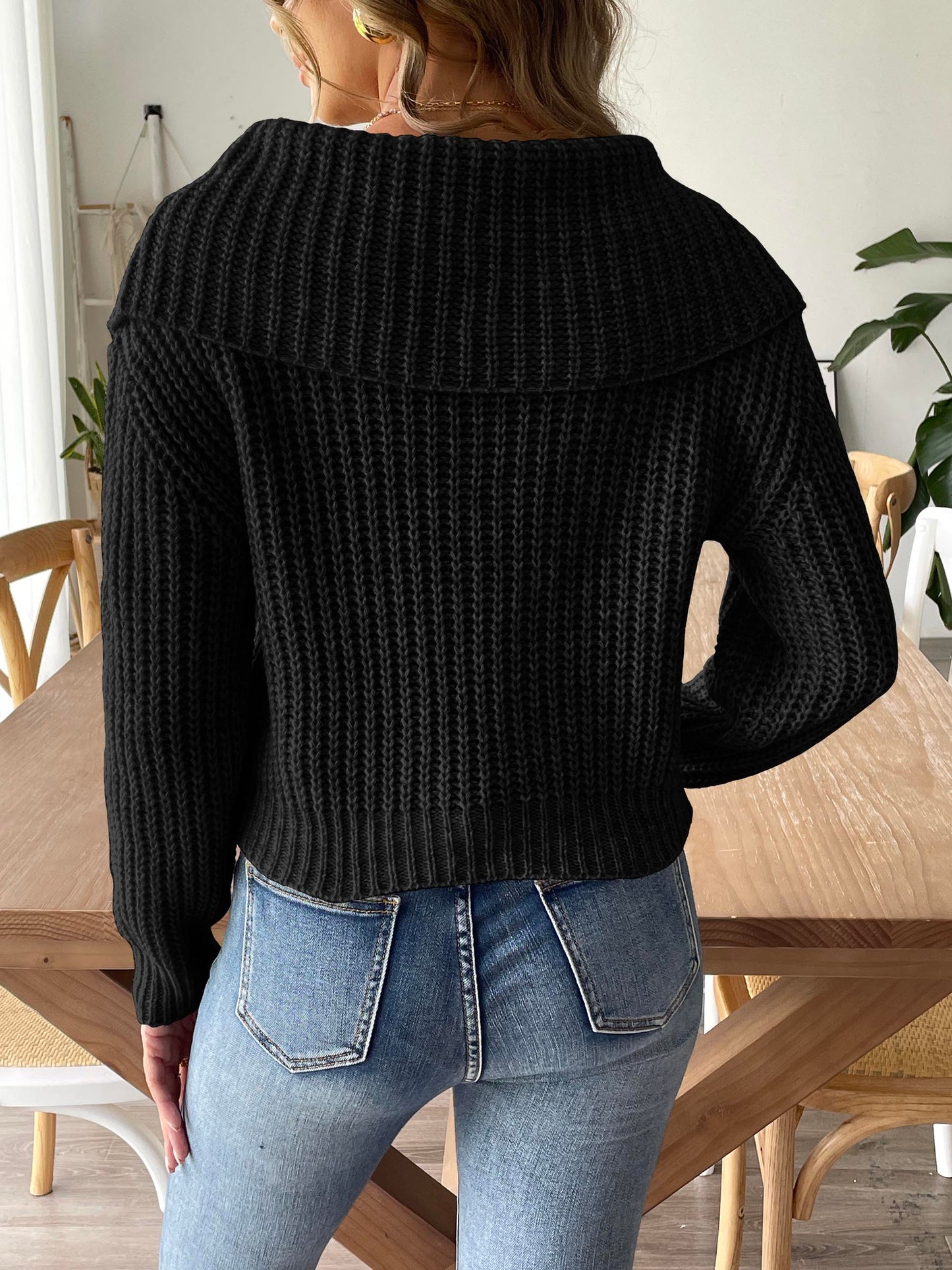 Olga | Long-sleeved cable knit sweater