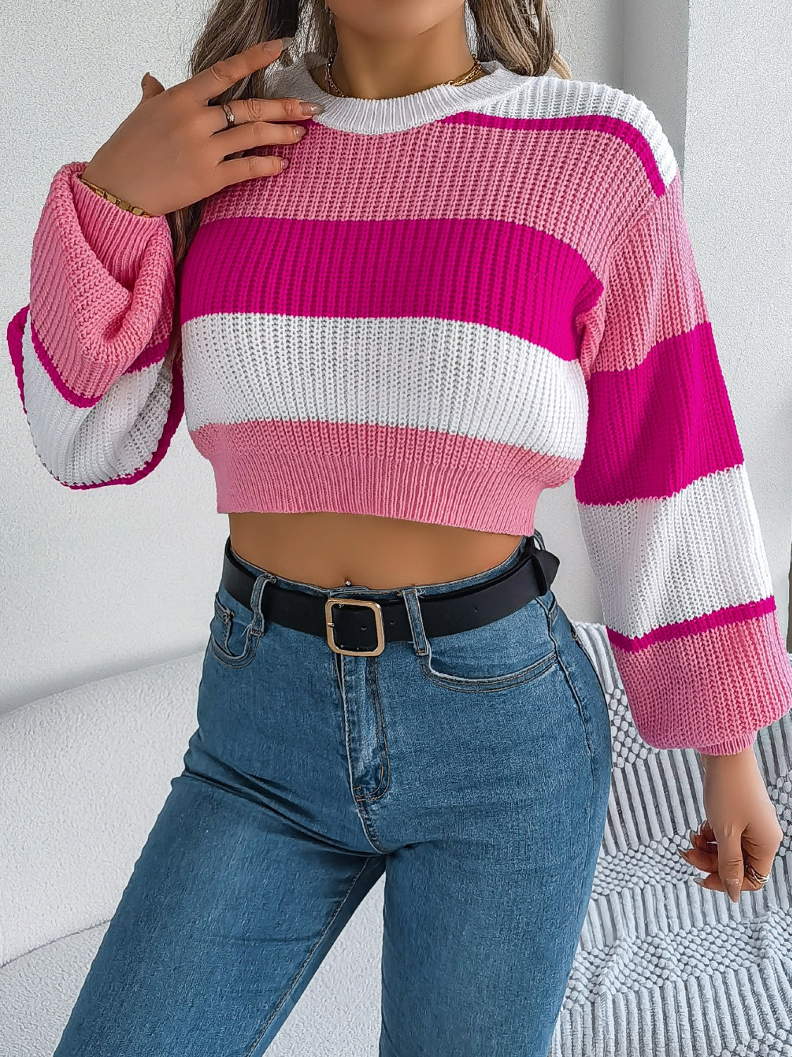 Magda | Cropped color block crew neck sweater