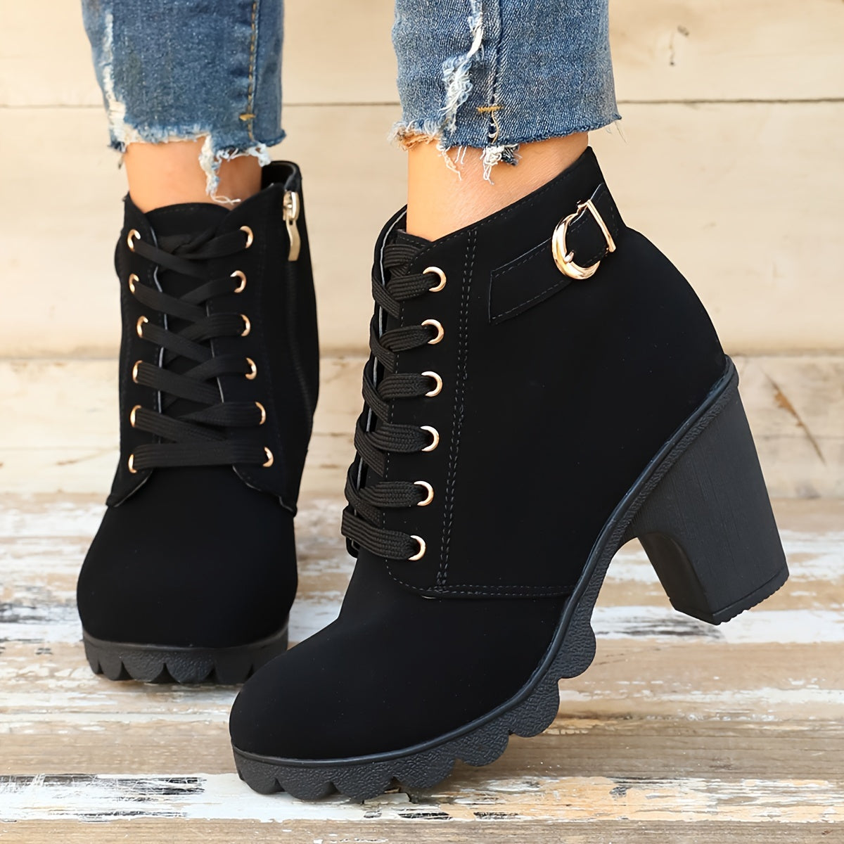 Brigitte | Plain boots with a chunky heel