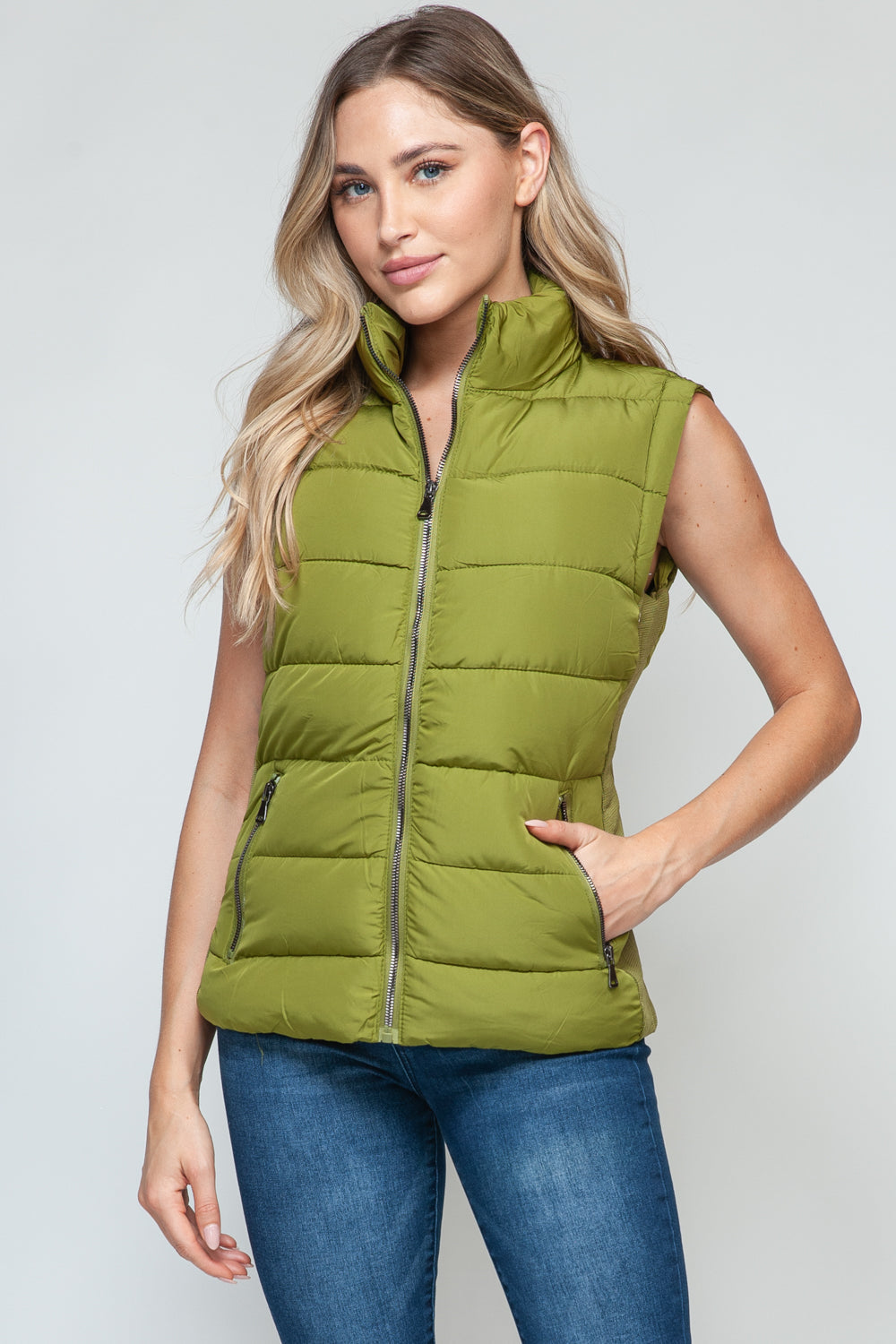 Simona | Snobbish turtleneck vest with zip and pockets