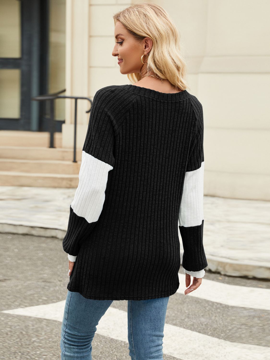 Felicidad | Color block V-neck long sleeve t-shirt