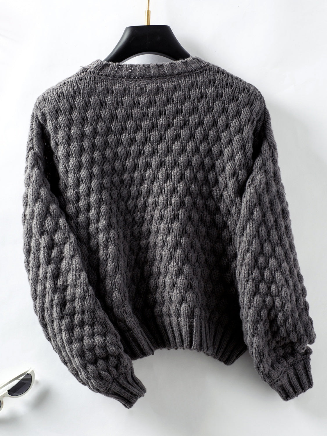 Otilia | Long-sleeved cable-knit sweater with a crew neck