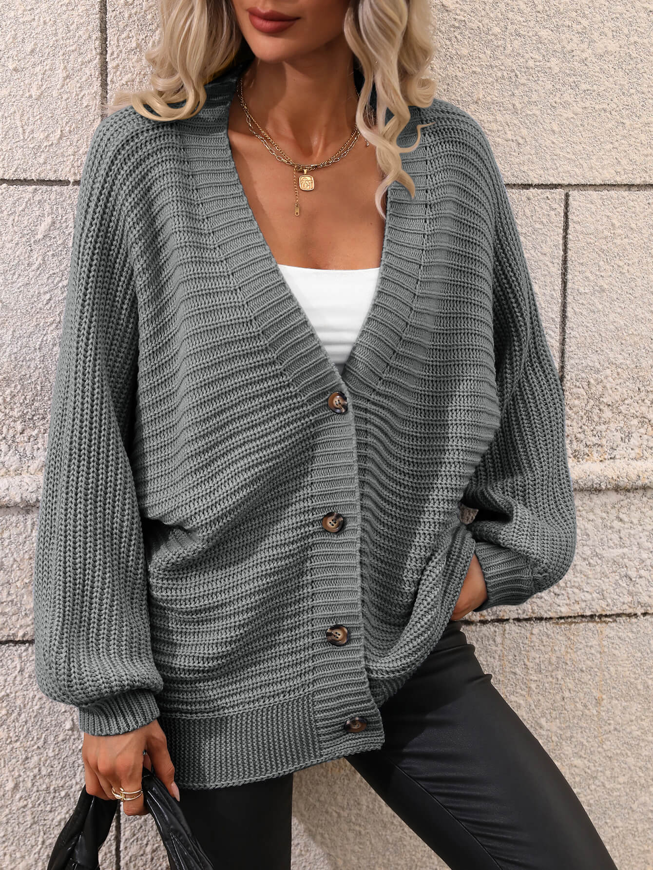 Luisa® | Chic and versatile winter cardigan