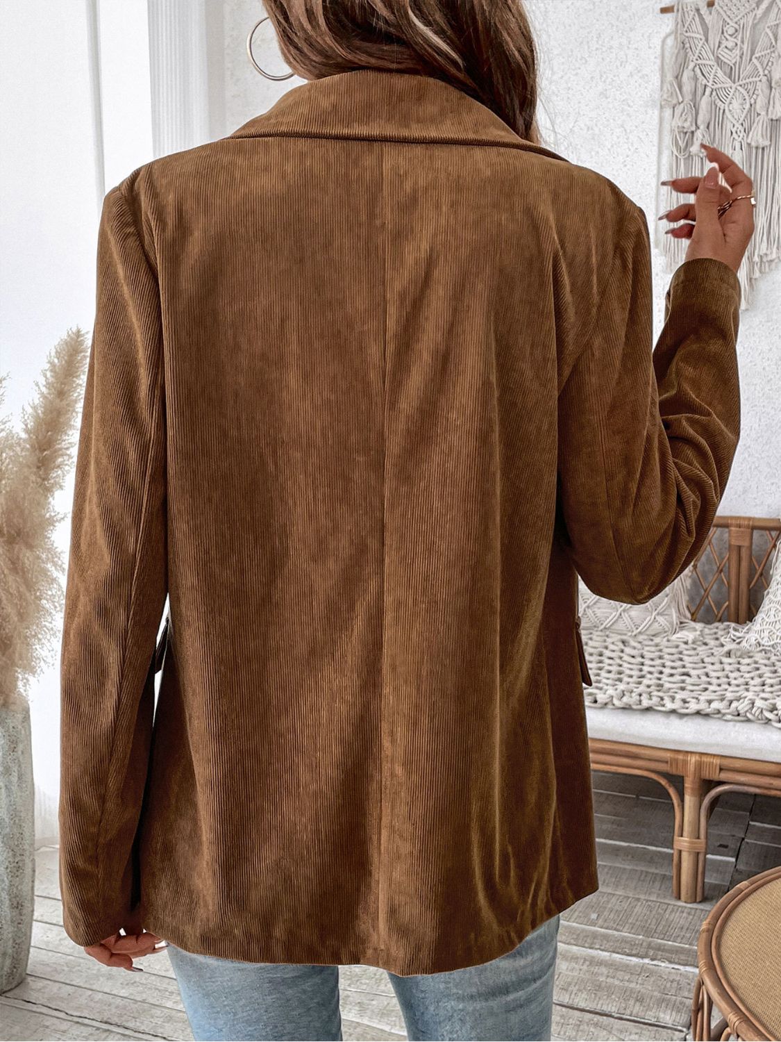 Daniela | Perfee long-sleeved outerwear with decorative pocket flap and lapel collar