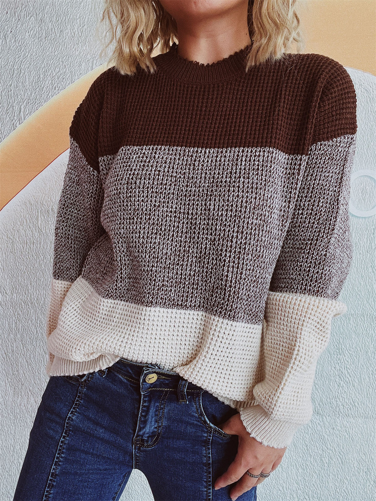 Emilie | Long sleeve sweater with a color block design